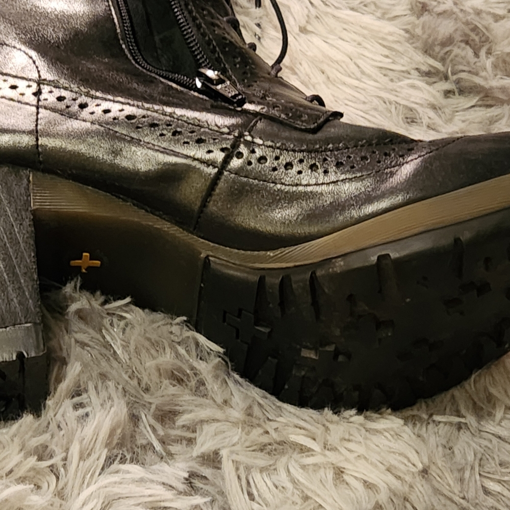 Dr Martens Regina Darcie black heel leather brogue court boots EU 39 US L 8